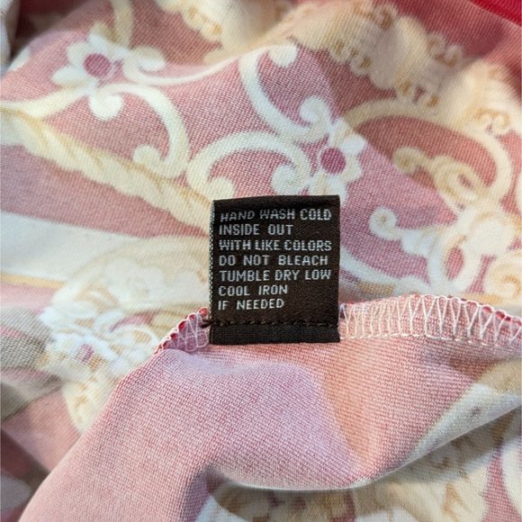 J McLaughlin red gold Medallion Tassel‎ Print Catalina cloth Top size M - Picture 9 of 10